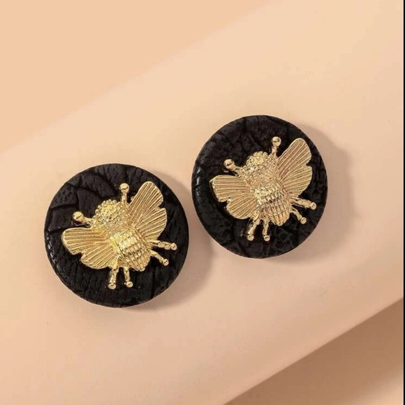 Bee Earrings - Picture 3 of 4